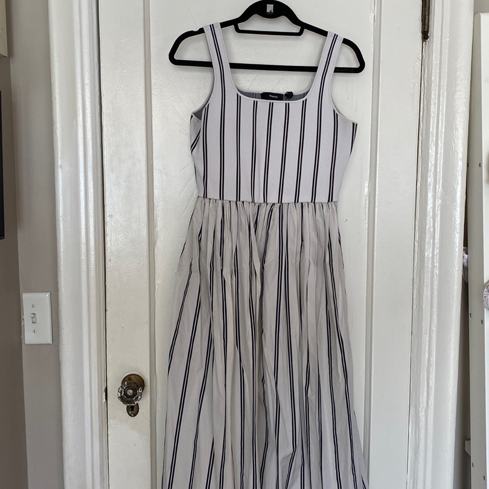 Midi Theory dress - white with black stripes in Large